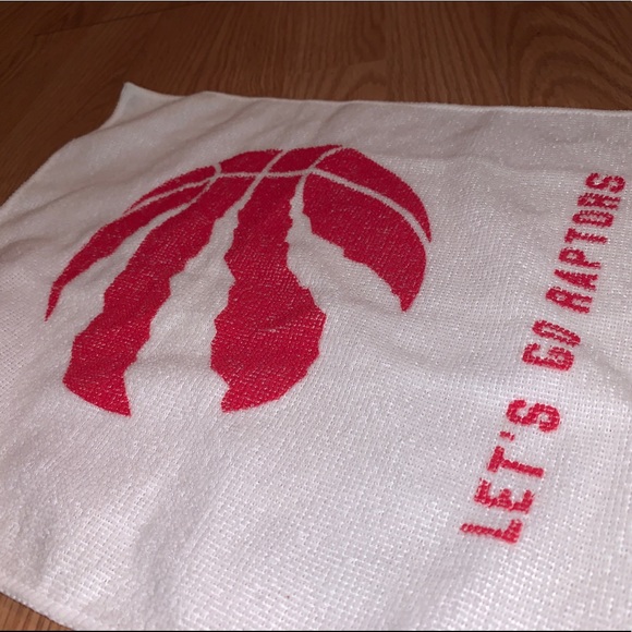 TORONTO RAPTORS WASH CLOTH - Picture 1 of 2